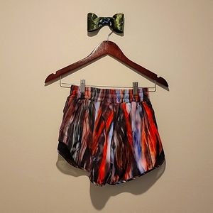 Lululemon Low Rise Hotty Hot Shorts